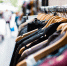 Петербуржцы вдвое чаще стали дарить на 8 Марта винтажную одежду и украшения - Online47.Ru