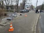 В Пушкине кроссовер выехал на тротуар и сбил мать с детьми