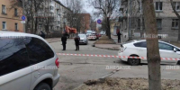 В Кронштадте в результате атаки БПЛА повреждены дома и машины - ЛенТВ24