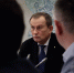 Александр Дрозденко поручил разобраться, почему в Бернгардовке нет автобусной остановки - ЛенТВ24