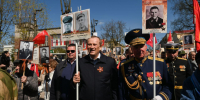 Дрозденко: Ленобласть готова очно проводить "Бессмертный полк" с допмерами безопасности - 47Channel.Ru