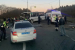 Фура и автобус разлетелись на «Южном полукольце» под Гатчиной. Есть пострадавшие и погибший
