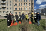 Сотрудники комитета ЖКХ привели в порядок улицы Выборга в ходе всероссийского субботника