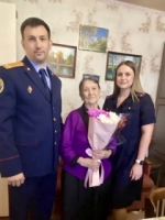 Руководитель следственного отдела по городу Бокситогорску поздравил с Днем Победы бывшую узницу фашистских концлагерей Лидию Игнатьевну Масленникову