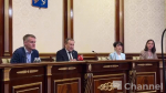 Александр Дрозденко пообщался с выпускниками школ Ленобласти