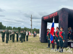 Ползти под проволокой и прыгать с четырехметровой высоты: в Сертолово проходит «Гонка героев»
