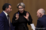 Губернатор Ленобласти обсудил с депутатами соцподдержку и противодействие терроризму