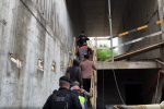 По 800 тысяч за каждого. На рейде в Петербурге иностранцы сливались со стеной и хватались за арматуру