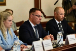 Александр Дрозденко провел встречу с участниками второго потока программы «Время героев»