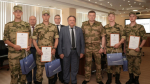 Директор ЛАЭС наградил росгвардейцев за уничтожение украинских беспилотников