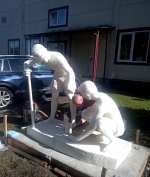 В Приозерске устанавливают скульптуру «Городки»