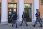 Росгвардейцы проверяют школы Петербурга и Ленобласти в преддверии учебного года
