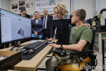 Фоторепортаж 47канала: Дрозденко показал Матвиенко, как бойцам СВО помогают в Мультицентре во Всеволожске