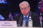 "Подсел, как и все". Глава Эрмитажа рассказал о нейросетях