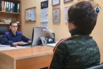 Еще двое подростков задержаны за драку с мачете у торгового центра Петербурга